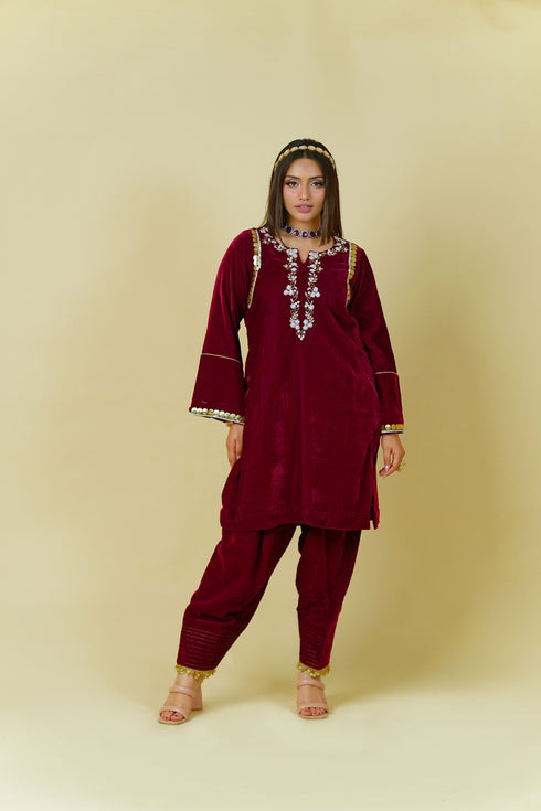 Kashmiri Kali Kurta Set