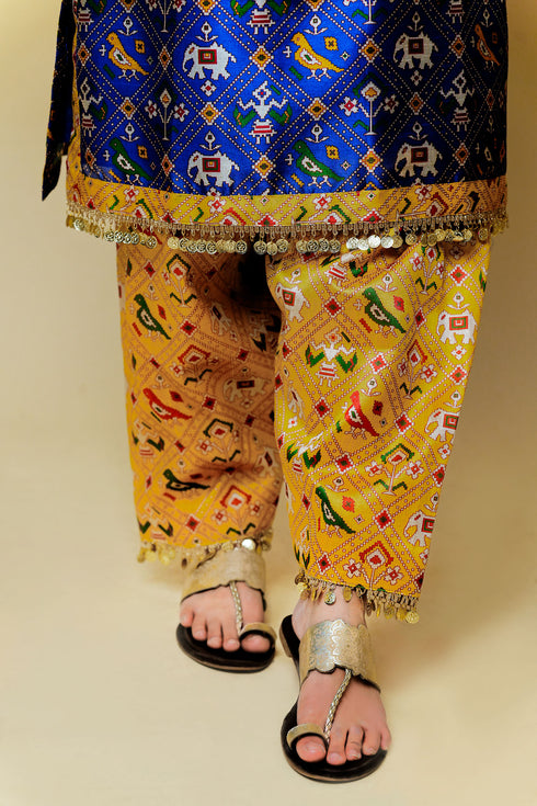 Kashmiri Patola Print Kurta Set