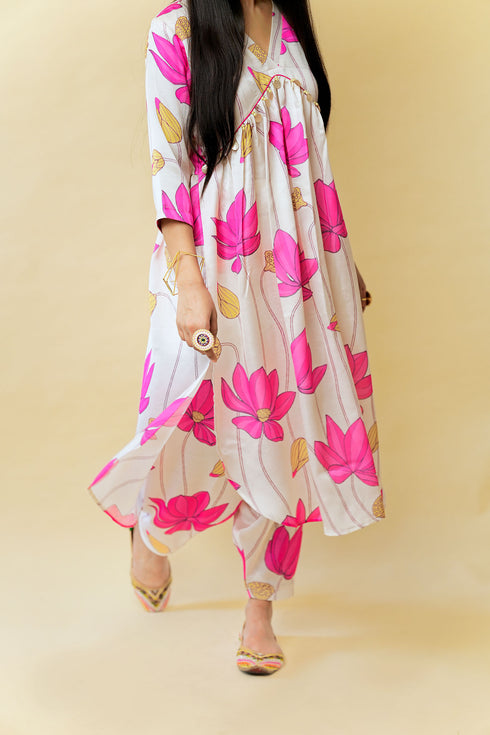 Lotus Lagoon Kurta Set, Pearl White