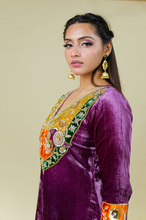 Noorani Velvet Suit Set
